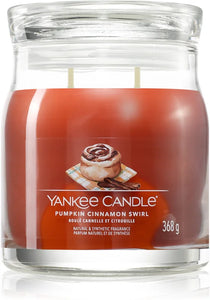 PUMPKIN CINNAMON SWIRL -Signature - Yankee Candle-  cottage gateway - Giara Media (copia) (copia)