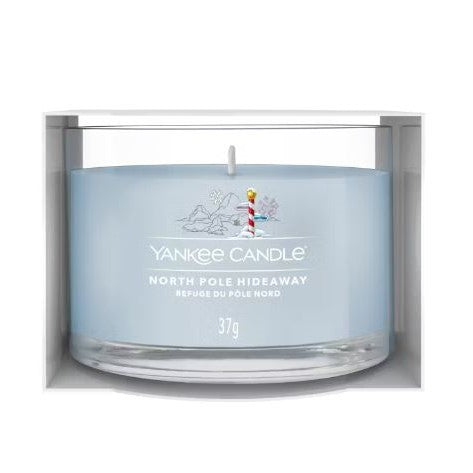 NORTH POLE HIDEAWAY - Yankee Candle - Candela Votive in Vetro - PASSPORT TO THE HOLIDAYS